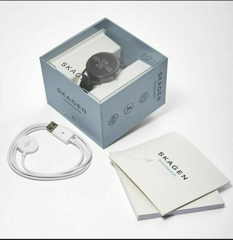 SKT5100 שעון חכם של סקאגן דגם לנשים וגברים | דגם ברצועת סיליקון ספורטיבית אלגנטית | כולל פונקציית דופק | שנה אחריות | מלאי מוגבל | Skagen Connected Falster 2 Stainless Touchscreen Smartwatch SKT5100