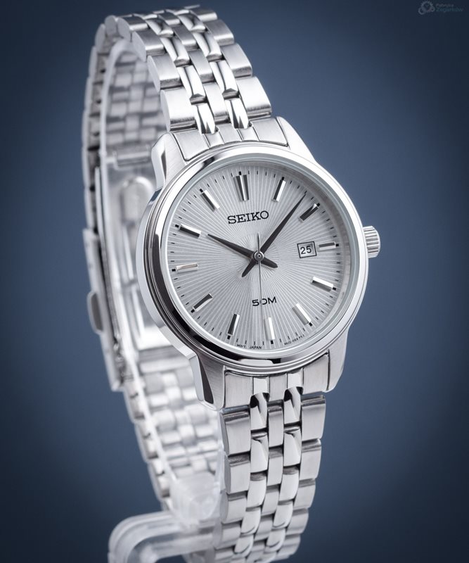 SUR667P1 שעון סייקו לאישה | שעון קלאסי ואלגנטי בלוח כסוף פסים | שנתיים אחריות | חנות שעוני אופנה לאישה | Seiko SUR667P1 Neo Classic Ladies Quartz Watch