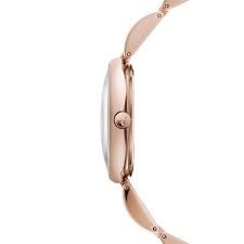 K9U23646 שעון קלווין קליין רוז גולד מהקולקצייה החדשה | שעון עדין אלגנטי בלוח כסוף | שנתיים אחריות | Calvin Klein Wavy Women Quartz K9U23646 Watch