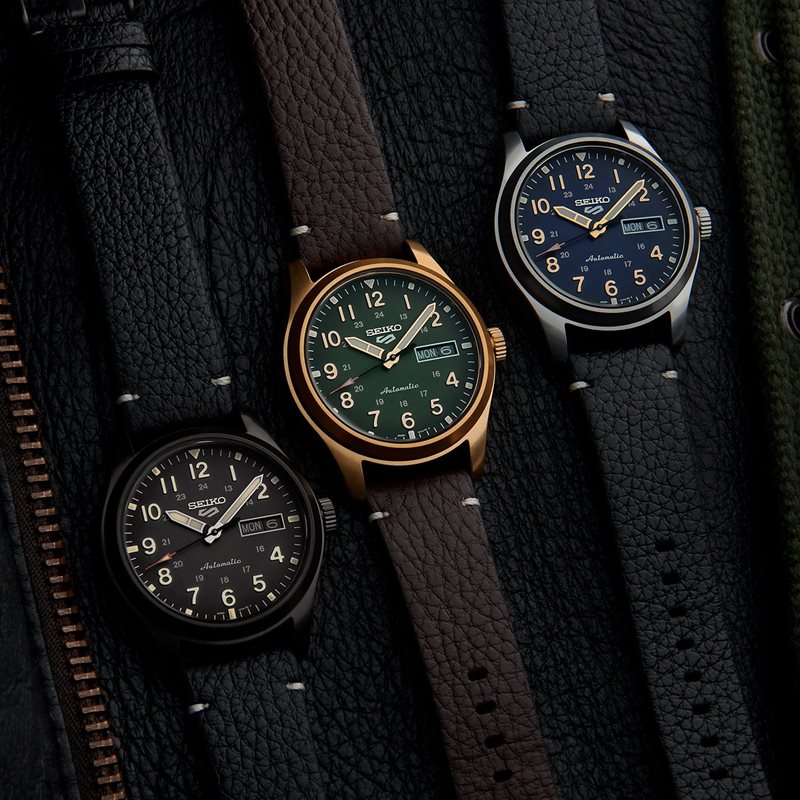 SRPG37 שעון סייקו 5 לגברים דגם חדש ברצועת ספורט שחורה | מנגנון אוטומטי | דגמים חדשים כולל שנתיים אחריות יבואן רישמי בישראל | Seiko 5 Sports Automatic Black Dial Silver-tone Steel Case SRPG37