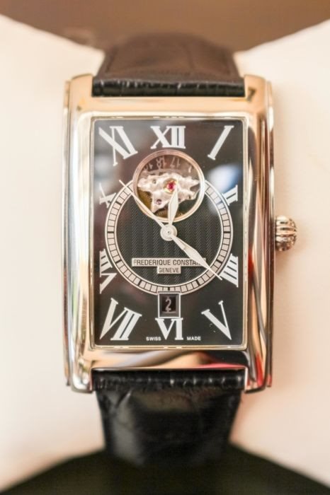 FC-315BS4C26 שעון מיוחד מלבני של פרדריק קונסטנט | דגם אלגנטי ברצועת עור קרוק אוטומטי בלוח שחור רומי חלון אחורי שקוף | מלאי מוגבל | שנתיים אחריות | Frederique Constant Carree Black Automatic FC-315BS4