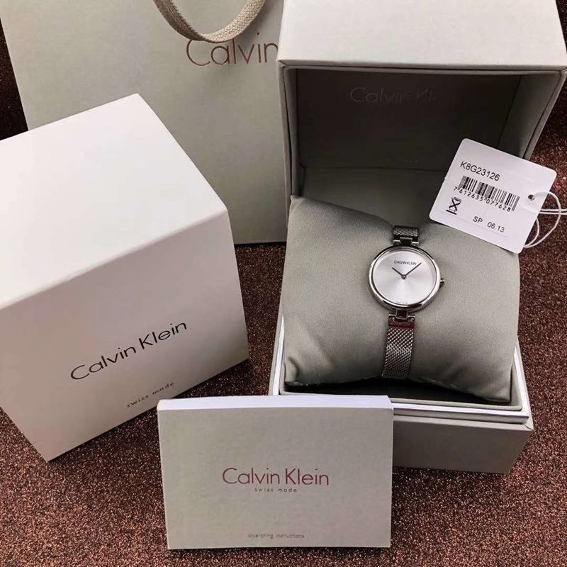 K8G23126 שעון יד קלווין קליין דגם אופנתי ברצועת רשת לוח כסוף | מנגנון שווצרי כולל שנתיים אחריות | חנות שעוני CK בראשון לציון | Calvin Klein Authentic Lady Watch K8G23126 stainless