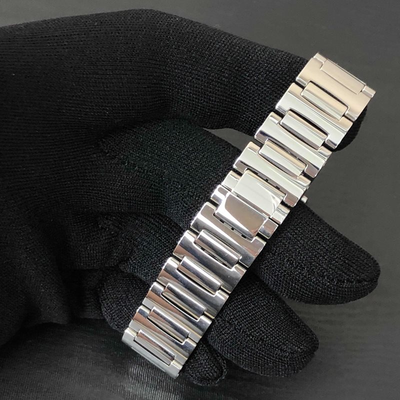 388541-3002 שעון שופרד יוקרתי לנשים מסדרת אימפריאל | לוח רומי כסוף ומחוגים מיוחדים | שנתיים אחריות |Imperiale Silver Dial Stainless Steel Ladies Watch 388541-3002 by Chopard