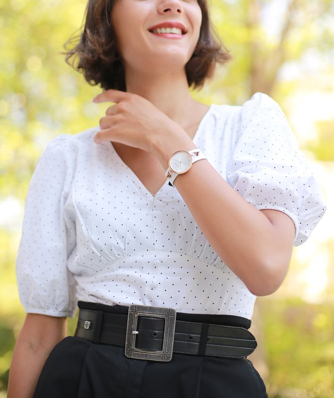 KBM236L6 שעון מיוחד אופנתי לאישה של קלווין קליין | דגמים חדשים ברצועת עור צמיד עם שעון תלוי רוז גולד | מלאי מוגבל | שנתיים אחריות | Calvin Klein Chain WOMEN';S Watch KBM236L6