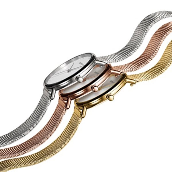 15729-604 שעון ברינג מהדגמים החדשים | דגם ברצועת רשת כולל רצועת עור נוספת | זכוכית ספיר | לוח לבן | 3 שנים אחריות | Bering 15729-604 ladies Ultra Slim 29mm 3ATM