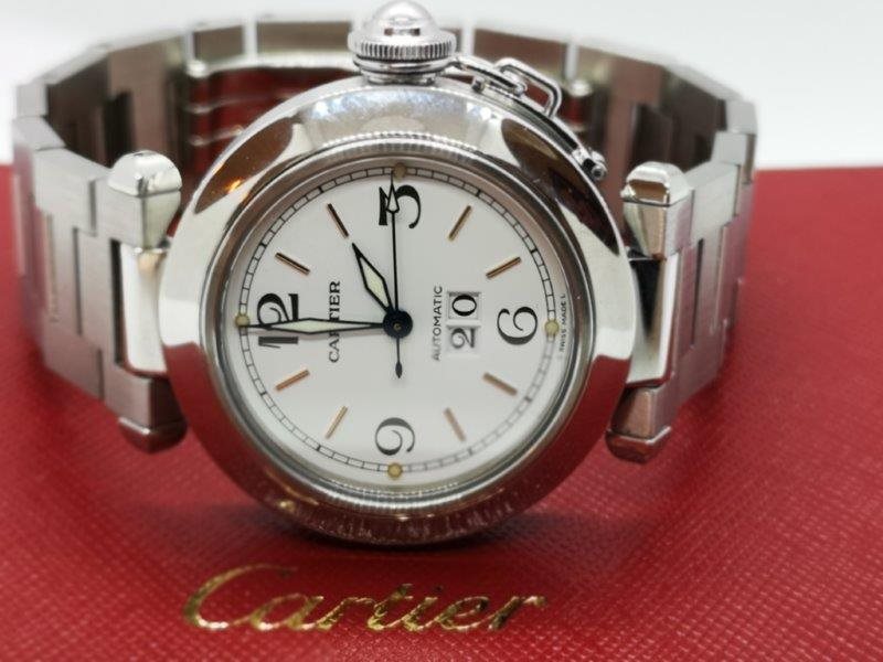 2475 שעון קרטייה פאשה יד 2 סט מלא במצב מצויין אוטומטי ביג דייט יוניסקס 35 מ';';מ | לוח לבן מחוגים כחולים | שנתיים אחריות Cartier Pasha 2475 White Dial Steel Watch