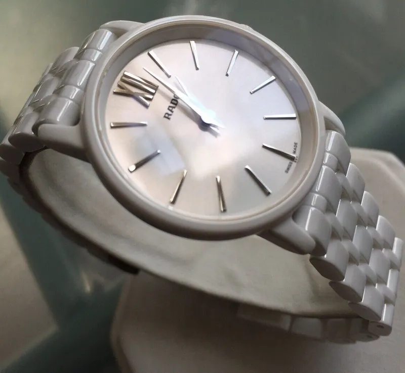 R14065017 שעון ראדו קרמיקה לבנה לאישה | שעון יוקרה שווצרי בלוח לבן פסים | שנתיים אחריות דגמים מיוחדים במבצע | שנתיים אחריות | מלאי מוגבל | New Rado Diamaster Quartz Women';s Watch R14065017