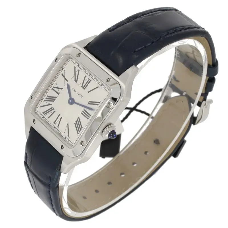 WSSA0023 שעון קרטייה סנטוס דומונד פלדה מידה סול | רצועת עור כחולה | 8 שנים אחריות בינלאומית | מלאי מוגבל | Santos-Dumont Small Model Quartz Silver Dial Ladies Watch WSSA0023 by Cartier