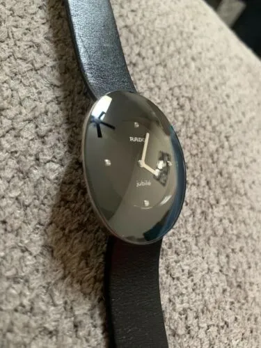 R53743715 שעון ראדו מיוחד לנשים מסדרת אסנזה | שעון משובץ 4 יהלומים אלגנטי ברצועת עור שנתיים אחריות מלאי מוגבל | Rado Women';s R53743715 ';Esenza Jubile