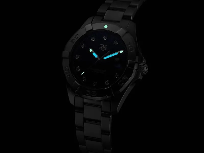 WAY131L.BA0748 שעון טאג הויאר אקוורייסר לנשים | דגם בלוח פנינה כחול מיוחד משובץ 11 יהלומים | 300 מטר | שנתיים אחריות | TAG Heuer Aquaracer Quartz 35mm Ladies Watch Blue