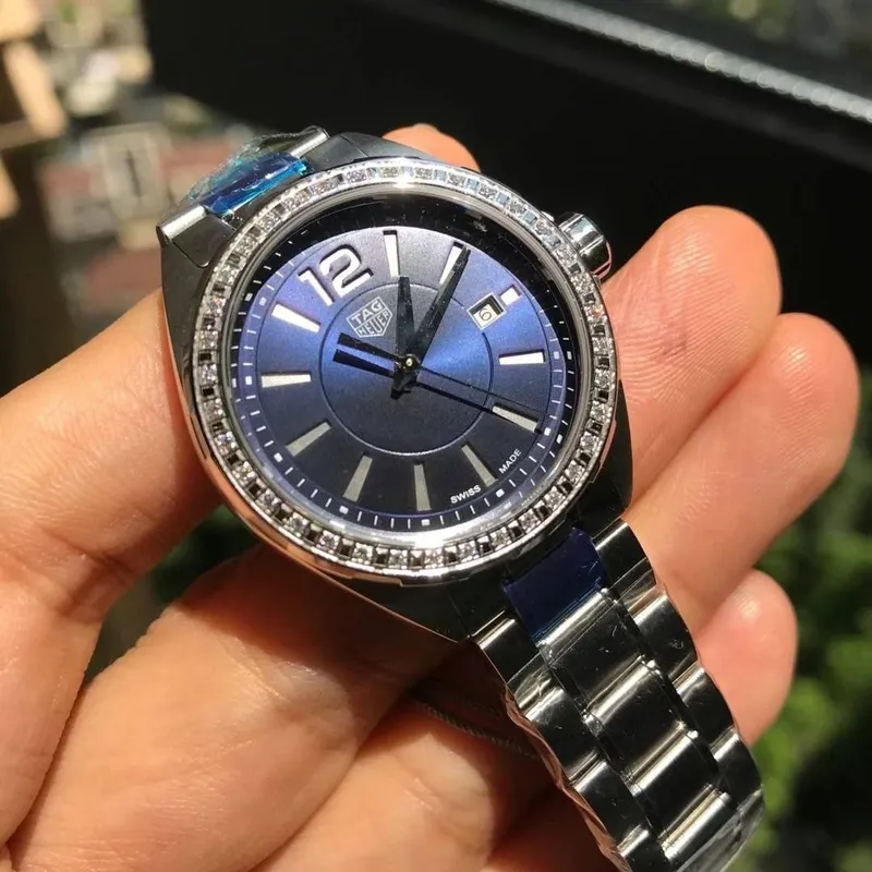 WBJ1416.BA0664 שעון טאג הויאר פורמולה לנשים בלוח כחול משובץ 36 יהלומים בבאזל | מלאי מוגבל | שנתיים אחריות |