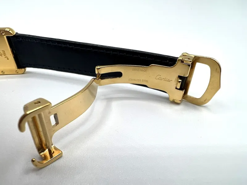 W1013654 שעון קרטייה טנק מאסט ורמיל ציפוי זהב יד 2 דגם לנשים | רצועת עור מקורית | לוח רומי לבן ממותג | שנה אחריות | Cartier Must Tank SM Vermeil W1013654 Ladies