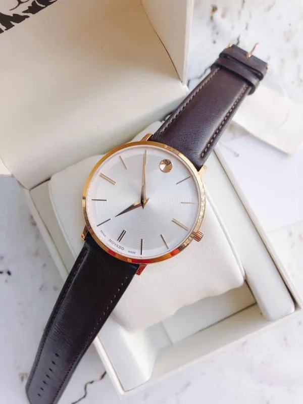 0607093 שעון יד מובאדו רוז גולד לנשים דגם אולטרה סלים דק במיוחד | שעון אלגנטי ברצועת עור חומה | שנתיים אחריות יבואן רשמי | מלאי מוגבל | Movado 0607093 Ladies Ultra Slim Silver Dial Brown