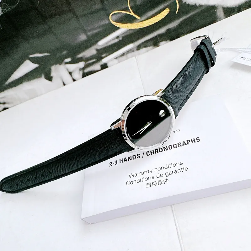 0607204 שעון מובאדו לנשים דגם ברצועת עור שחורה לוח שחור מסדרת מוזיאון | שנתיים אחריות יבואן רשמי | Movado Women';s Museum 28mm Black Leather Band Steel Case Quartz Watch 0607204