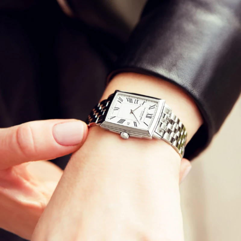 5925-ST-00300 שעון ריימונד וייל לנשים מסדרת טוקטה החדשה | שעון מלבני יוקרתי אופנתי בלוח רומי לבן | שנתיים אחריות יבואן רשמי | Raymond Weil Toccata Quartz Watch | 5925-ST-00300