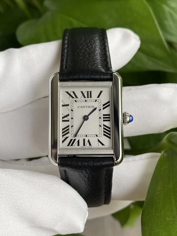 WSTA0030 שעון יד קרטייה טנק סולו לאישה דגם סמול | שעון יד 2 כמו חדש | רצועה חדשה כולל תעודות וקופסא | שנה אחריות | Cartier Tank Solo Watch Small Model, Quartz Movement, Steel, Leather WSTA0030