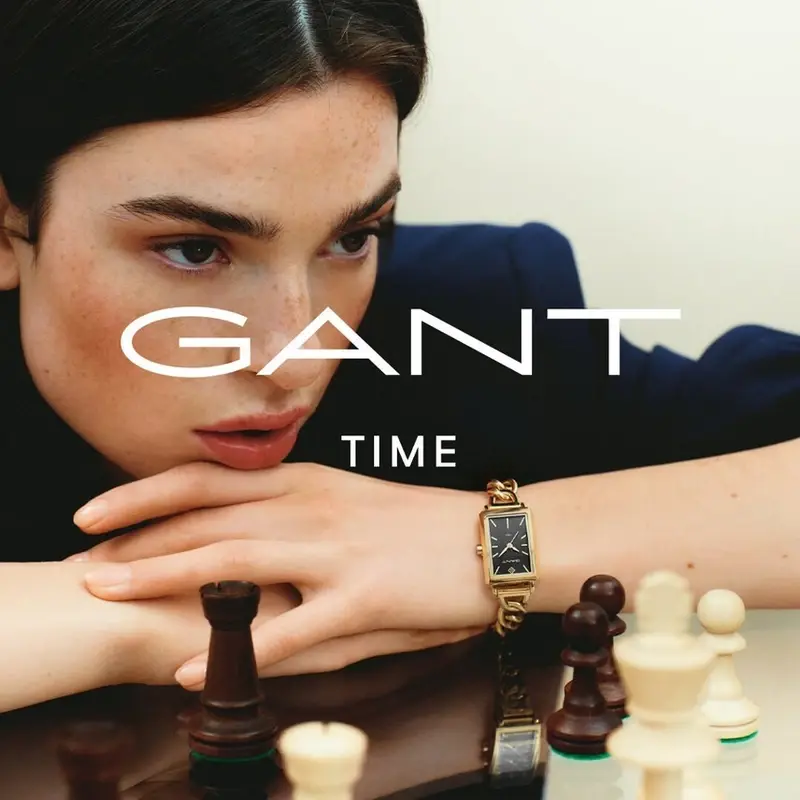 G173008 שעון מלבני של גלרי לאישה | דגם משולב זהב ברצועה | לוח פסים מהמם | שנתיים אחריות יבואן רשמי | שעון אופנתי לנשים Gant Rhode Island Heritage G173008