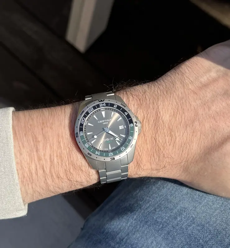 C047.452.11.081.00 סרטינה DS-X החדש לגברים | שעון משולב ירוק במנגנון חדש | דגם GMT עם 5 שנות אחריות יבואן רשמי| NEW C0474521108100 Watch Certina DS-X GMT Quartz 41mm