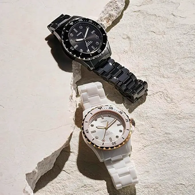 CE1107 שעון פוסיל חדש לנשים | דגם קרמיקה לבנה | באזל זהב רוז בלוח לבן קריסטלים | מלאי מוגבל | שנתיים אחריות | Women';s White Ceramic Fossil Watch Fossil FB-01 CE1107