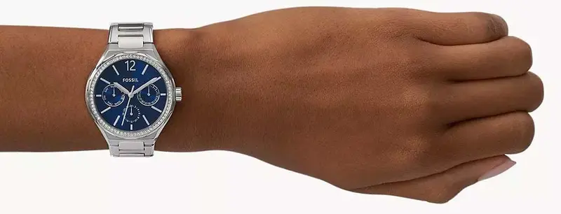 BQ3720 שעון פוסיל לנשים | לוח כחול מיוחד כולל תאריכון ימים | באזל משובץ זרקונים | מלאי מוגבל | שנתיים אחריות | Fossil Eevie Women';s Silver Stainless Steel Watch. BQ3720