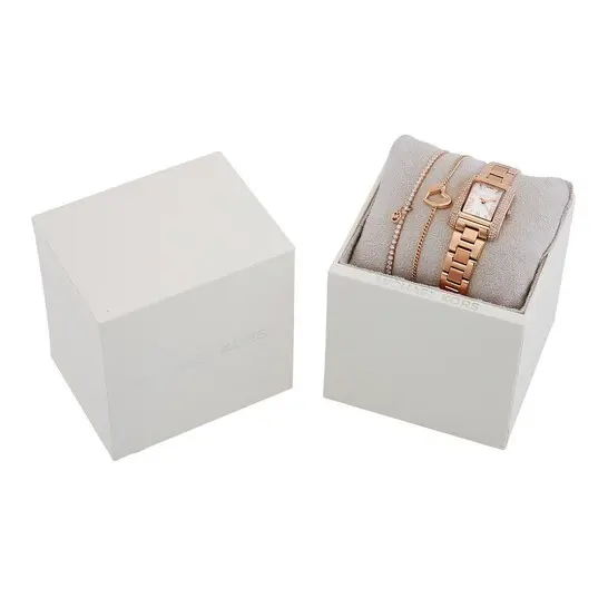 MK7512SET שעון סט עם צמידים של מייקל קורס לנשים | לוח רומי | באזל משובץ זרקונים | שנתיים אחריות | מלאי מוגבל |Michael Kors Women';s Emery Set White Dial Watch - MK7512SET