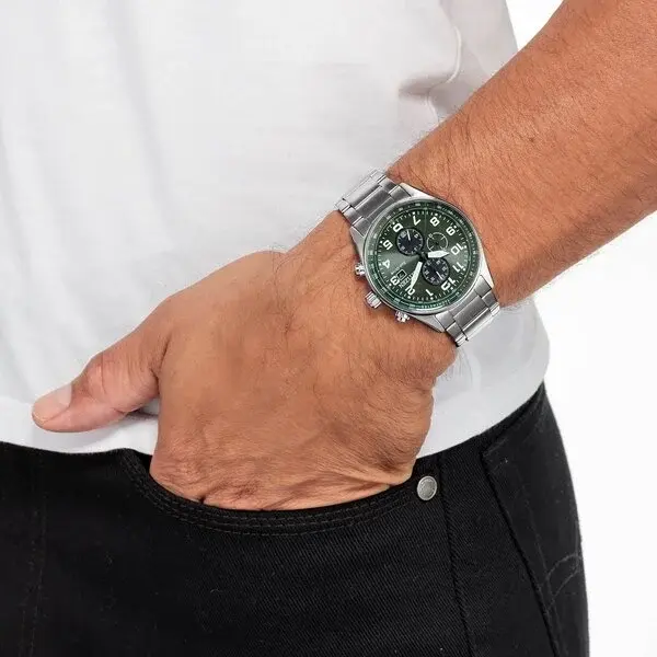 CA0770-56X שעון סיטיזן אקו דרייב סולארי לגברים | דגם חדש ומיוחג בלוח ירוק זרחני עם מספרים | שנתיים אחריות Citizen Eco Drive Chronograph 43mm Mens Watch Green CA0770-56X