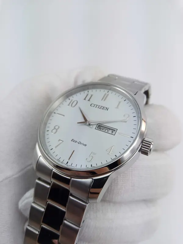 BM8551-54A שעון סיטיזן קלאסי אלגנטי לגברים | לוח לבן מספרים קריא וברור | תאריכון כפול | שנתיים אחריות | Citizen Dress Classic Men';s Watch BM8551-54A