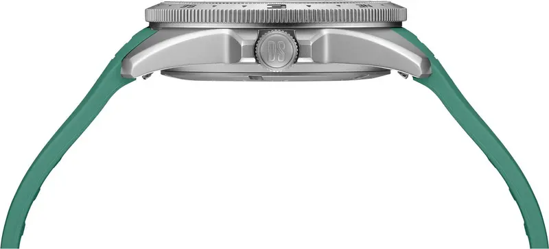 C047.452.17.081.00 שעון סרטינה חדש יבואן רשמי לגברים מסדרת די אס אקס | רצועת ספורט ירוקה | מנגנון אנטי שוק | 5 שנים אחריות | CERTINA watch Quartz 316L stainless steel C0474521708100 DS-X GMT Quartz