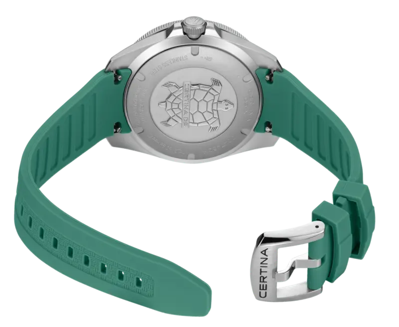 C047.452.17.081.00 שעון סרטינה חדש יבואן רשמי לגברים מסדרת די אס אקס | רצועת ספורט ירוקה | מנגנון אנטי שוק | 5 שנים אחריות | CERTINA watch Quartz 316L stainless steel C0474521708100 DS-X GMT Quartz