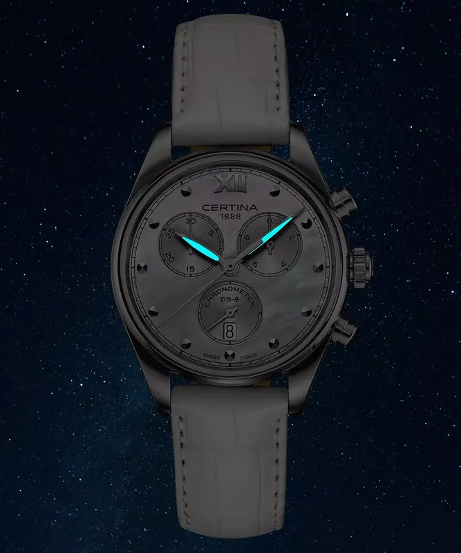 C033.234.16.118.00 שעון יוקרתי אלגנטי ומיוחד לאישה בלוח פנינה | דגם כרונוגרף ספורטיבי ברצועת עור לבנה | 5 שנים אחריות | C0332341611800 Certina Urban DS-8 Chrono Lady Women';s Watch