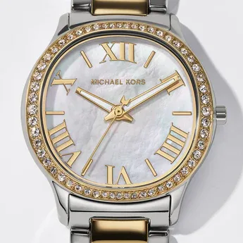 MK4910 שעון מייקל קורס יבואן רשמי | דגם חדש לאישב משולב זהב בלוח פנינה רומי | באזל משובץ זרקונים כולל שנתיים אחריות פלאנטי טיים | Michael Kors Sage Quartz Ladies Watch MK4910