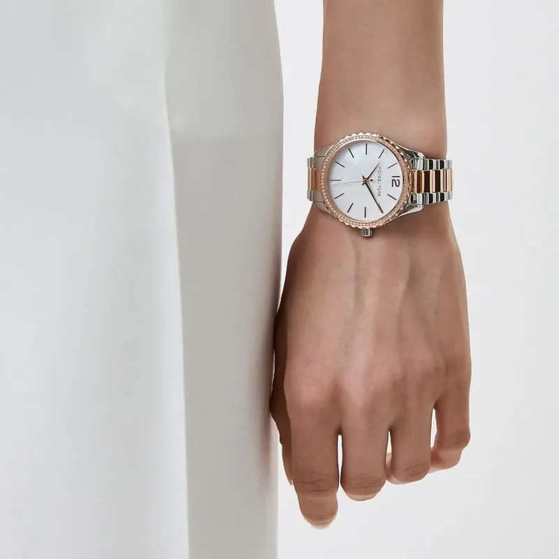 MK6849 מייקל קורס יבואן רשמי לאישה | דגם חדש בלוח לבן | שעון גדול משולב זהב רוז | באזל זרקונים | שנתיים אחירות פלאנט טיים | Original Michael Kors Watch For Women Layton MK6849