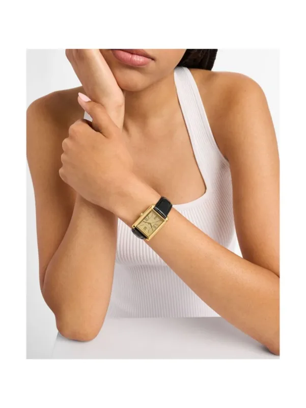 MK4965 שעון מייקל קורס חדש לאישה | יבואן רשמי 100% מקורי | דגם מלבני זהב ברצועתצ עור שחורה | שנתיים אחריות פלאנט טיים | Michael Kors Essex Women';s Watch MK4965