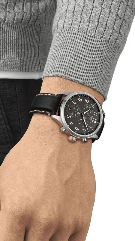 T116.617.16.062.00 שעון טיסו כרונוגרף אלגנטי לגברים | דגם ברצועת עור שחורה | לוח שחור מספרים זרחני וקריא | 3 שנים אחריות | Chrono XL Quartz Anthracite Dial Men';s Watch T116.617.16.062.00 by Tissot