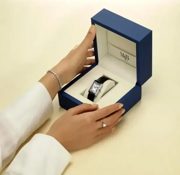 MLB.614.111 שען מרי לה בל אלגנטי לנשים| דגם חדש ברצועת עור שחורה | זכוכית ספיר ומנגנון שווצרי | לוח רומי עם שנתיים אחריות | Marie La Belle Watch – stylish women’s watch MLB.614.111