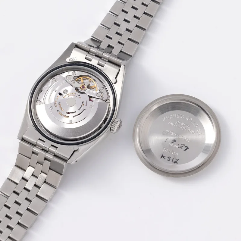 16234 רולקס דייג';אסט 36 ממ - יוניסקס | שעון כסוף בלוח כסוף מתאים לאספנים | סט מלא כולל כל הספרים וקופסת עץ | שעון לאחר טיפול | באזל זהב לבן רצועת ג';ובלי | ללא פוליש | Rolex Datejust 16234 Silver Inde