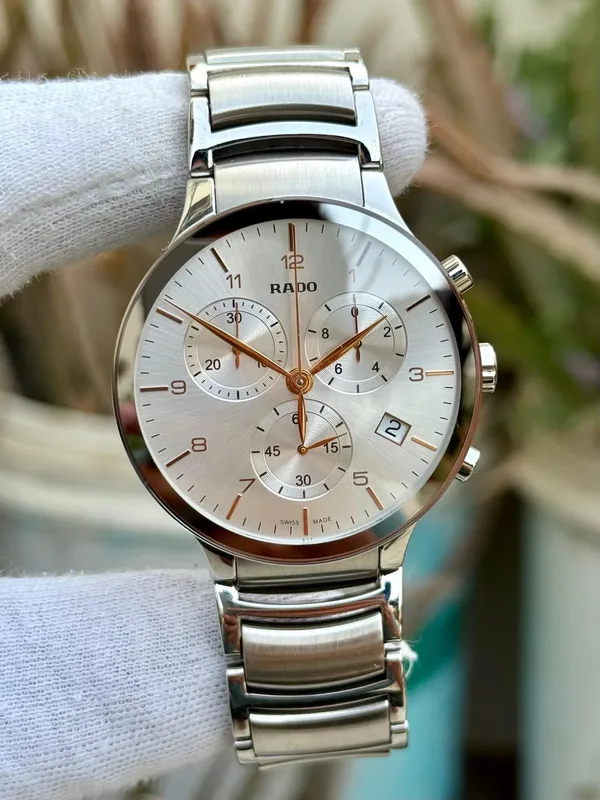 R30122113 שעון ראדו סנטריקס לגברים יד 2 | דגם שמור מאד ברצועה ולוח כסופים| מחוגי זהב | כולל קופסא וכרטים | 6 חודשים אחריות | Rado Centrix Silver Dial Chronograph Stainless Steel Men';s Watch R30122113