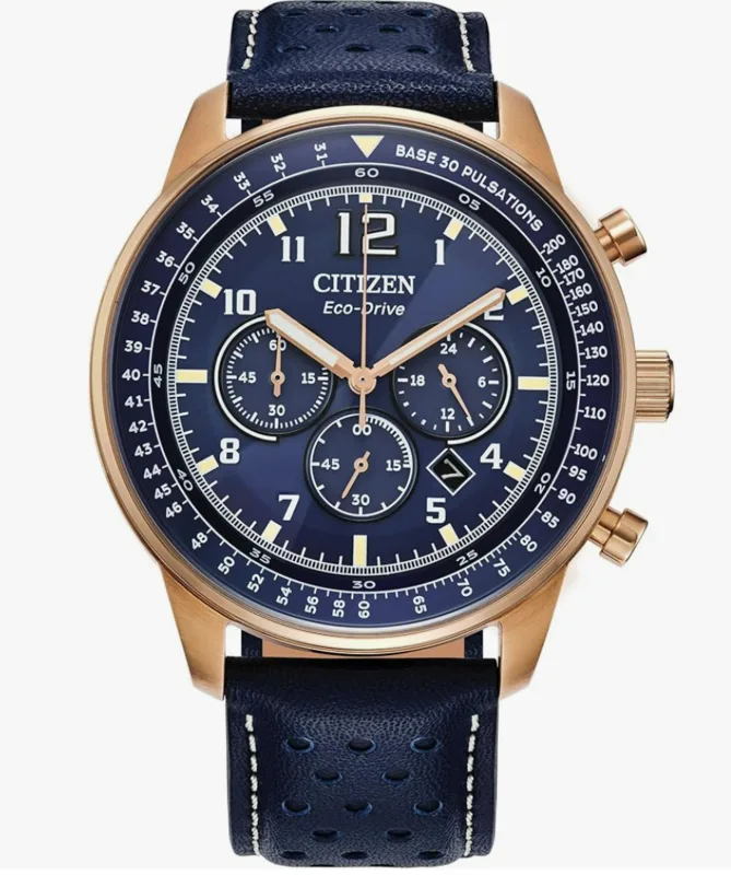 CA4503-00L שעון יד סיטיזן רוז גולד לגברים | דגם ספורטיבי אלגנטי בלוח כחול זרחני | רצועה כחולה | דגם כרונוגרף אקו דרייב סולארי | Eco-Drive Chronograph Blue Dial Men';s Watch CA4503-00L by Citizen