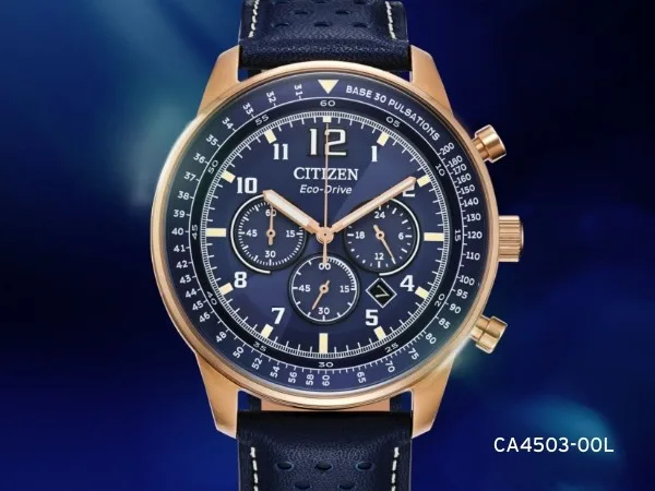 CA4503-00L שעון יד סיטיזן רוז גולד לגברים | דגם ספורטיבי אלגנטי בלוח כחול זרחני | רצועה כחולה | דגם כרונוגרף אקו דרייב סולארי | Eco-Drive Chronograph Blue Dial Men';s Watch CA4503-00L by Citizen