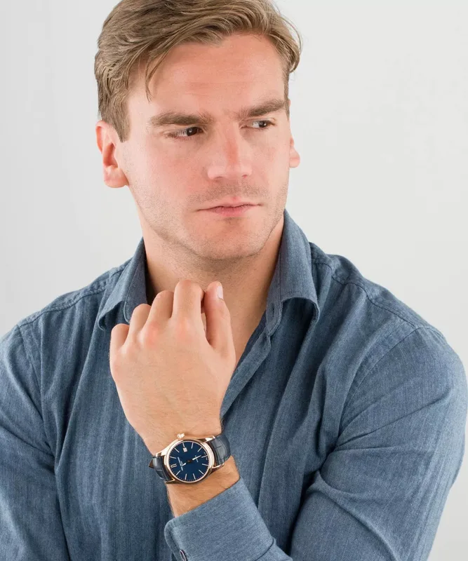 FC-303NN6B4 שעון פרדריק קונסטנט אוטומטי לגברים | רצועת עור כחולה דגם רוז גולד | חלון אחרי שקוף | אינדקס ומחוגים זרחניים | אחריות יבואן רשמי | Frederique Constant Classics Index Automatic FC-303NN6B4