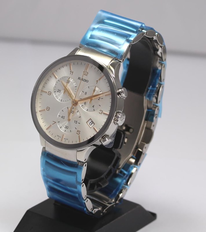 R30122113 שעון ראדו סנטריקס לגברים יד 2 | דגם שמור מאד ברצועה ולוח כסופים| מחוגי זהב | כולל קופסא וכרטים | 6 חודשים אחריות | Rado Centrix Silver Dial Chronograph Stainless Steel Men';s Watch R30122113