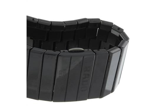 שעון ראדו יד שנייה קרמיקה דגם בינוני 27 מ';';מ | שנה אחריות במצב מצויין - שעונים יד 2 במבצע | Rado Ceramica 152.0347.3 Quartz Men watch with Ceramic Strap