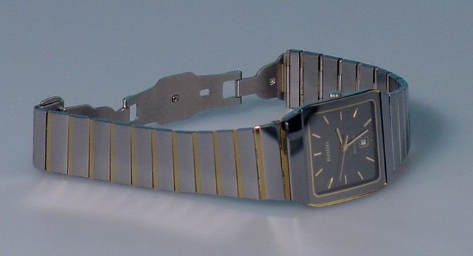 שעון ראדו מיוחד ונדיר מסדרת אנטום | דגם יוניסקס במצב מעולה | דגם קרמיקה משולב פסי זהב | שנה אחריות | חנות שעונים בראשון לציון | Rado Diastar Anatom 129.0266.3