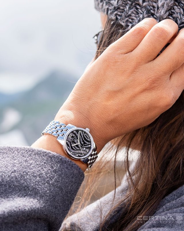 DS_8_Lady C033.051.11.058.00